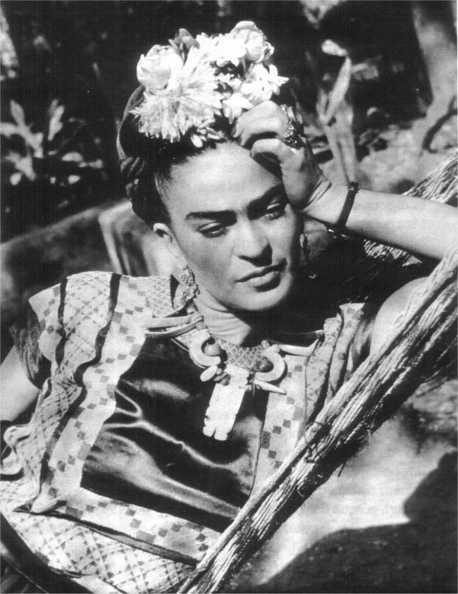 Автопортрет страдания: история одержимой любви знаменитой художницы Фриды Кало