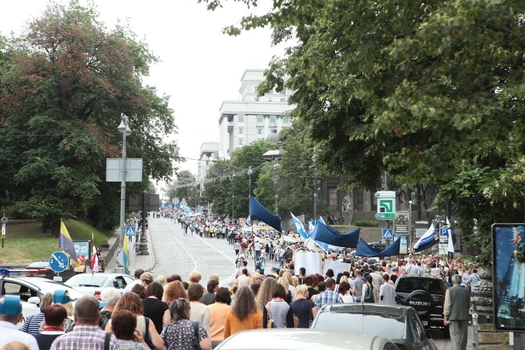 Профсоюзы протестуют против повышения тарифов на тепло и воду + ФОТО