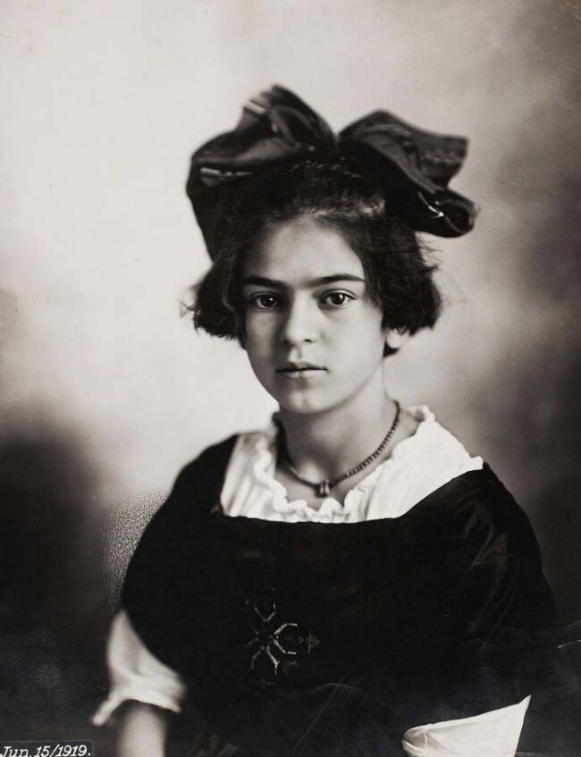 Автопортрет страдания: история одержимой любви знаменитой художницы Фриды Кало