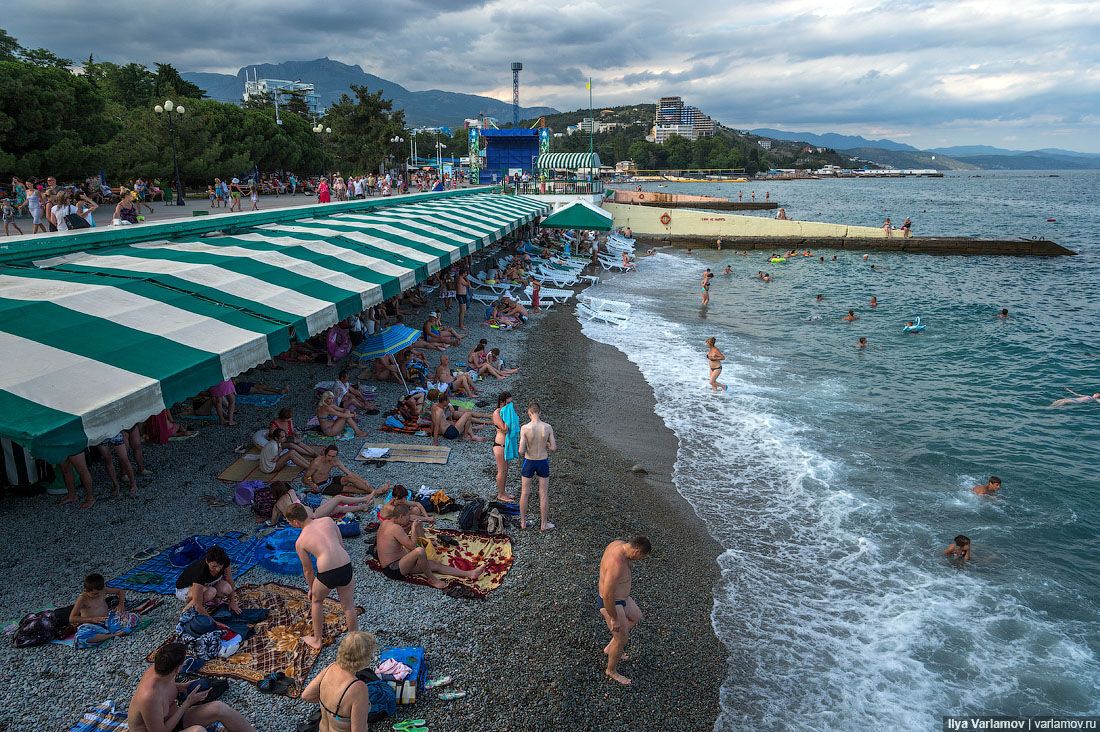 Курортный сезон в Крыму: Рыбачье, Алушта