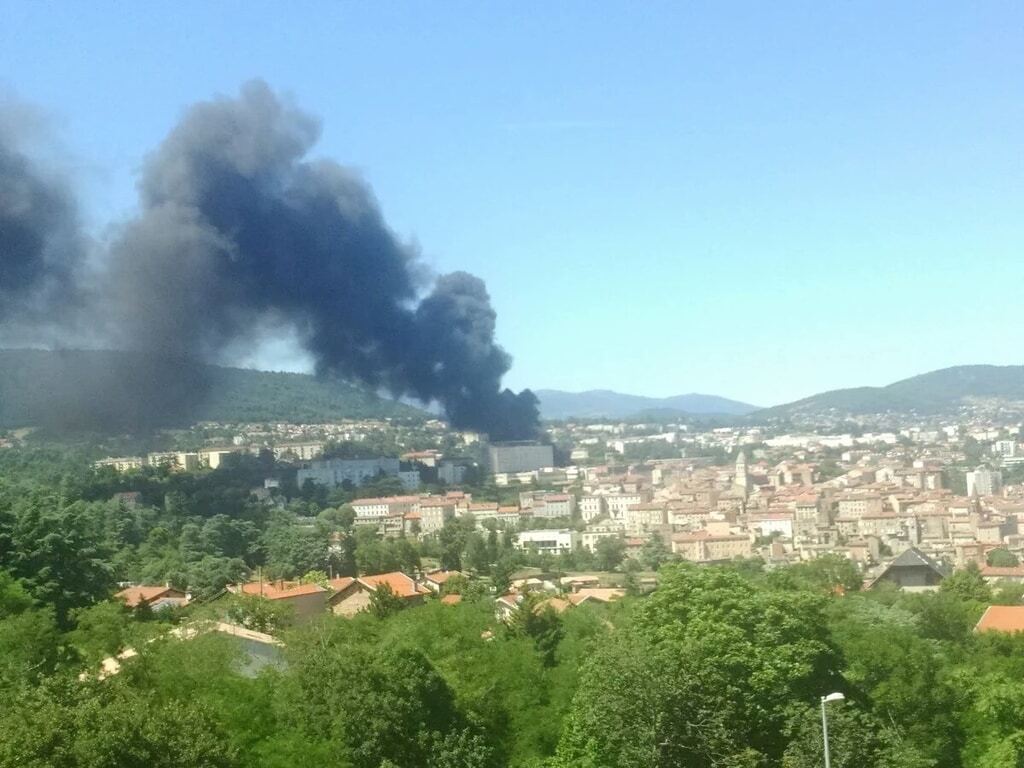 У Франції вибухнула лікарня 