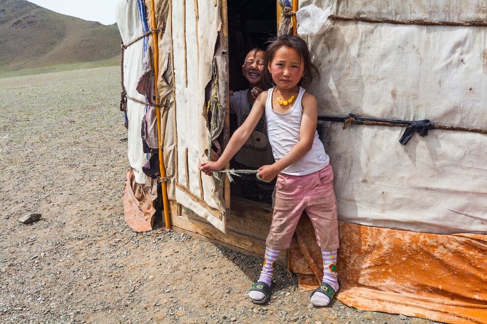 Суровая красота Монголии: захватывающие дух пейзажи