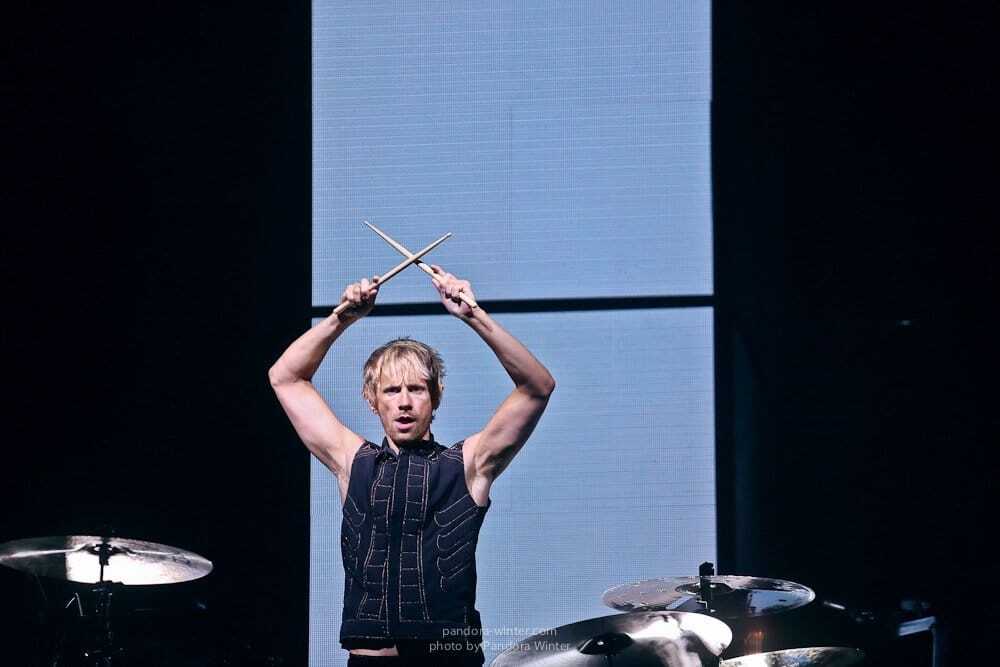 "Боги музыки": британцы Muse и Hurts взорвали сцену в Киеве своими лучшими хитами