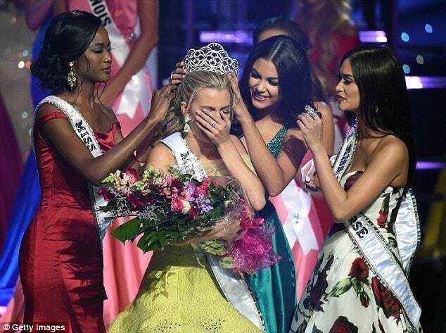 Финалистки конкурса Miss Teen USA поразили своей схожестью друг с другом