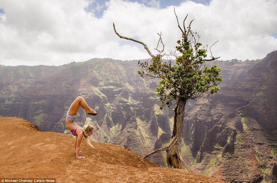 Стиль життя: фото красуні-інструктора з йоги, що мандрує світом