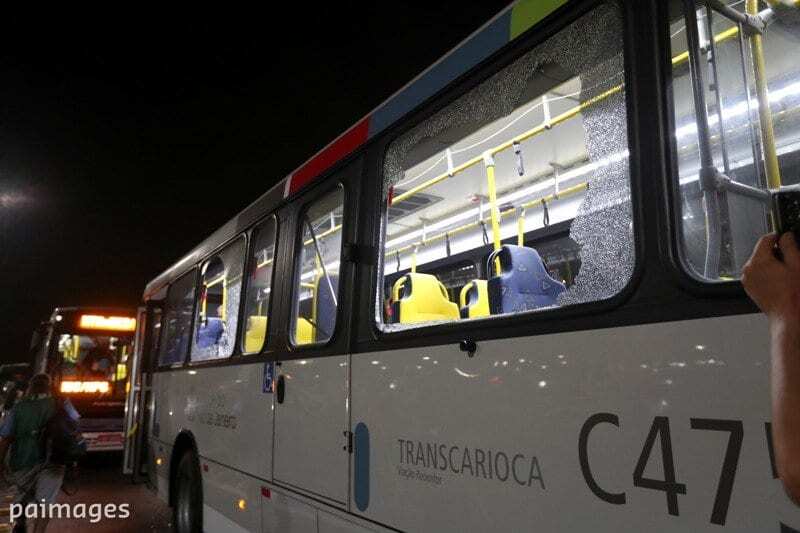 В Рио напали на автобус с журналистами: стали известны подробности