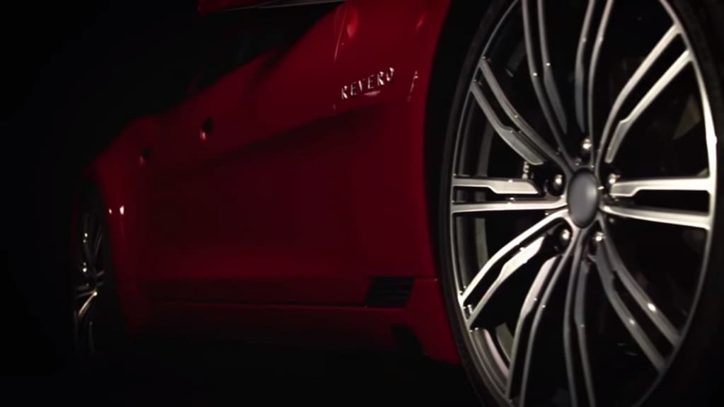 Karma Revero: рассекречена внешность гибридного седана класса люкс. Фото и видео