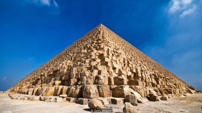Небоскребы vs пирамиды: какие здания смогут простоять дольше