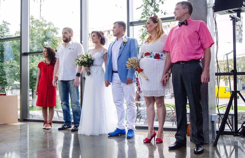 Шлюб за 24 години: у Києві три пари одружилися за новими правилами