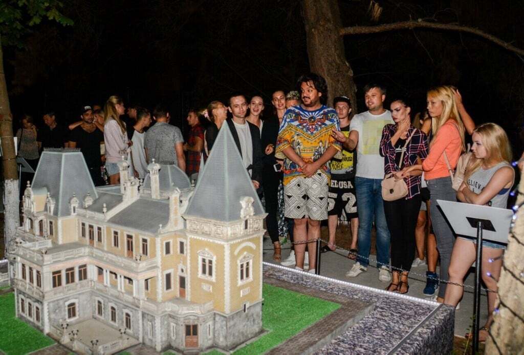 В оккупированном Крыму Киркорову подарили "Ласточкино гнездо": фотофакт