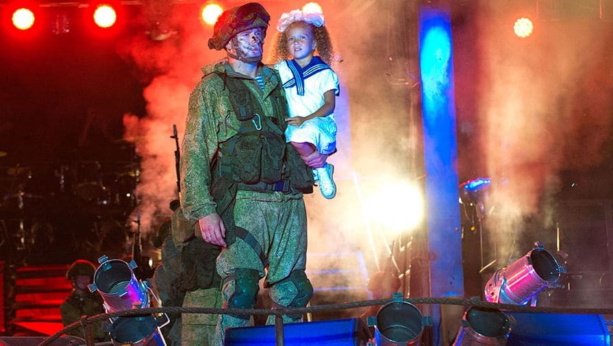 Гибнущий мир и мычащая Россия: в Крыму состоялось безумное шоу путинских байкеров
