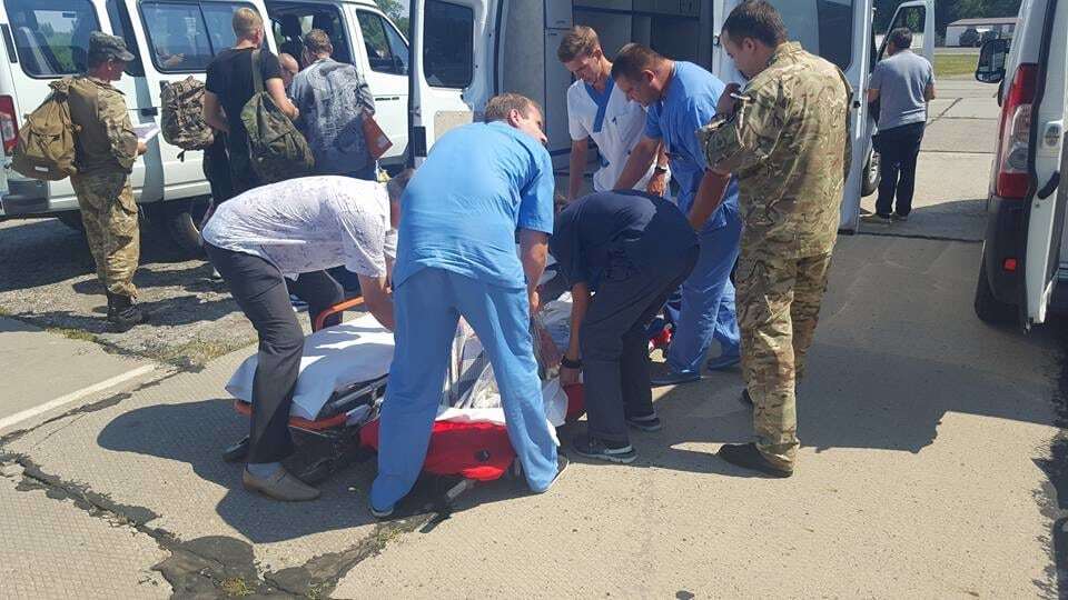 Попали под минометный обстрел: в одесский госпиталь доставили 5 "тяжелых" бойцов. Опубликованы фото