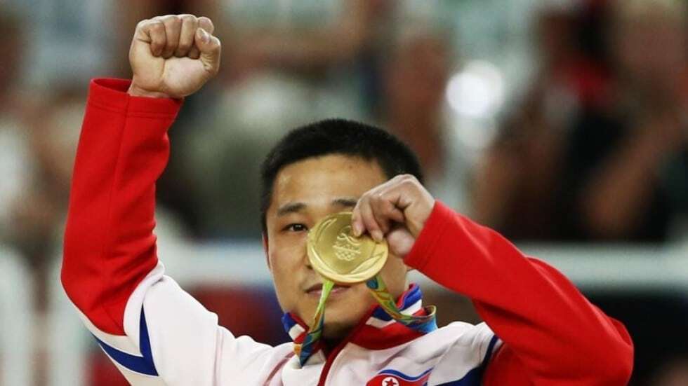 Олимпиада-2016: болельщиков озадачило странное фото чемпиона из Северной Кореи