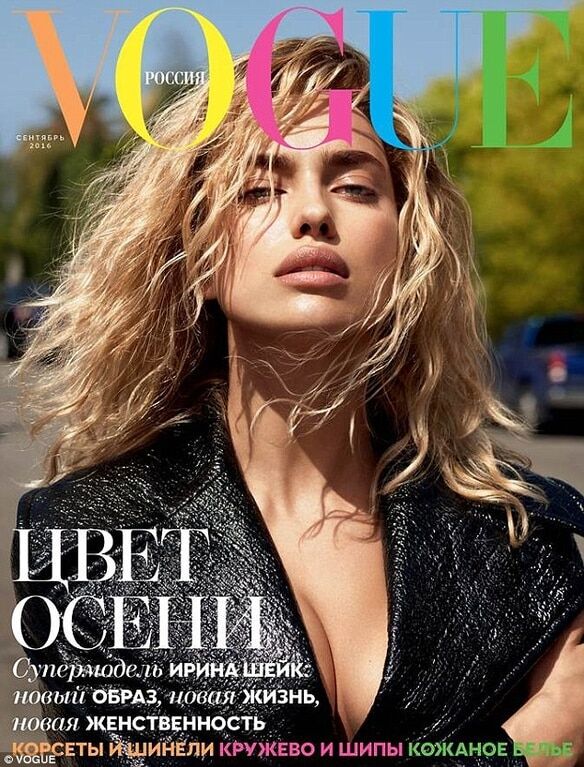 Ирина Шейк стала блондинкой и снялась в пикантной фотосессии для Vogue