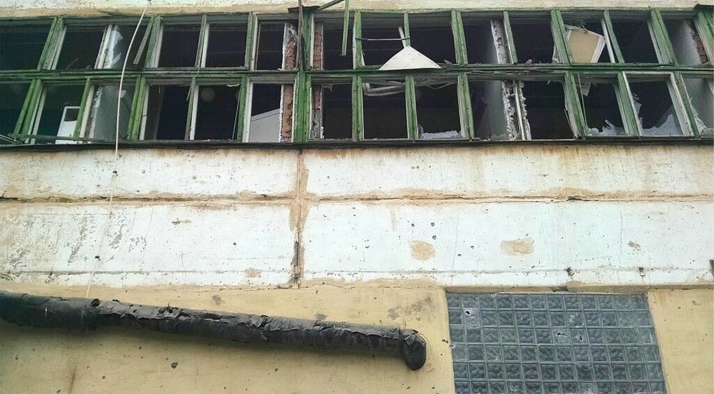 Террористы обстреляли Углегорскую ТЭС: фото разрушений