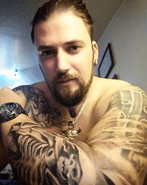 Бойфренд Гермионы из "Гарри Поттера" превратился в брутального мачо: опубликованы фото