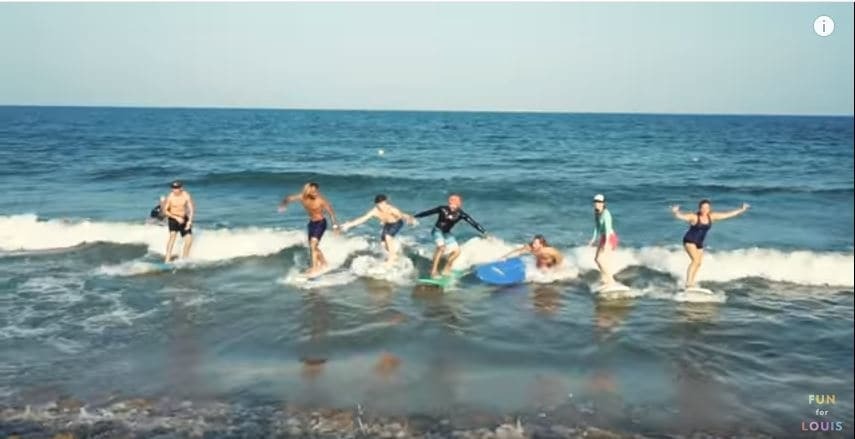 Gangnam Style по-богатому: клип из нищей Северной Кореи раскритиковали за псевдогламур