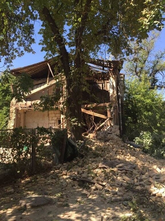 Посреди Киева рухнул дом