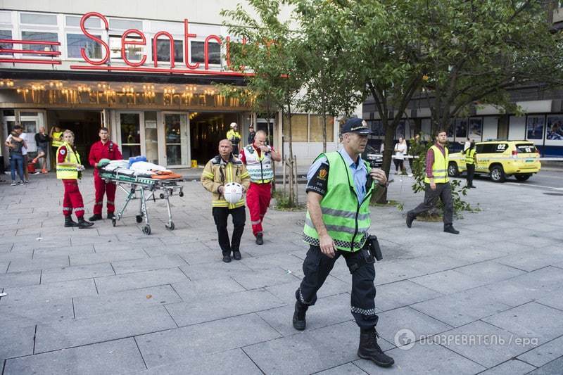 В Осло стеля залу впала на натовп людей