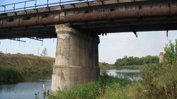 На Донбассе заминировали важный мост: множество людей могли стать жертвами