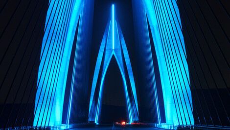 "Инженерное чудо Африки": компания Philips Lighting осветила удивительный мост