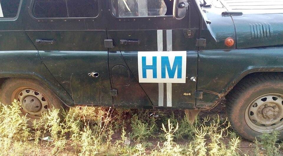 Терористи "ДНР" обстріляли авто українських представників СЦКК