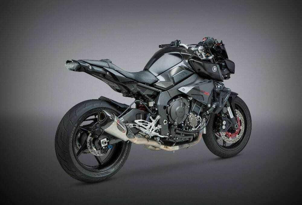 Компания Yoshimura анонсировала выпуск необычного клиновидного глушителя Alpha T. Фото