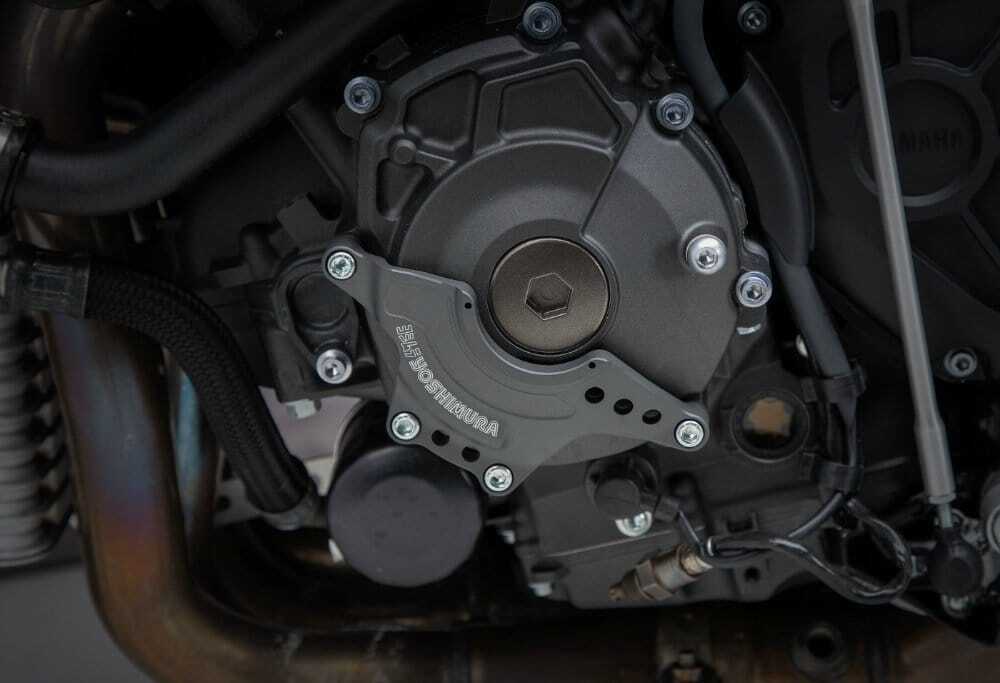 Компания Yoshimura анонсировала выпуск необычного клиновидного глушителя Alpha T. Фото