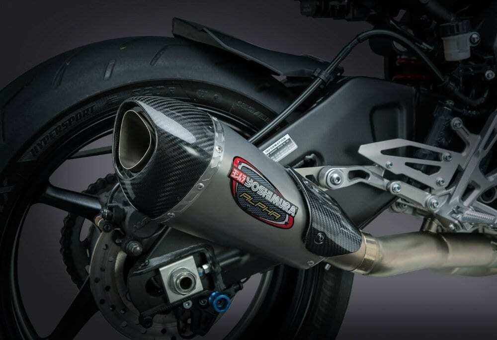 Компания Yoshimura анонсировала выпуск необычного клиновидного глушителя Alpha T. Фото