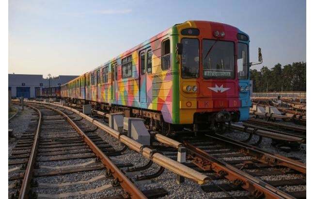 У Київському метро запустили казковий поїзд-мурал