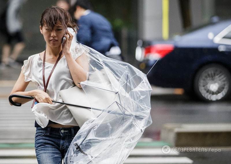 Мощные тайфуны обрушились на Японию: опубликован фоторепортаж