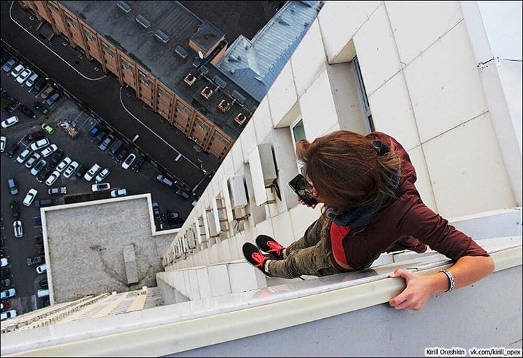 Покорила самую высокую стройку: российская девушка-руфер прославилась на весь мир. Опубликованы фото и видео