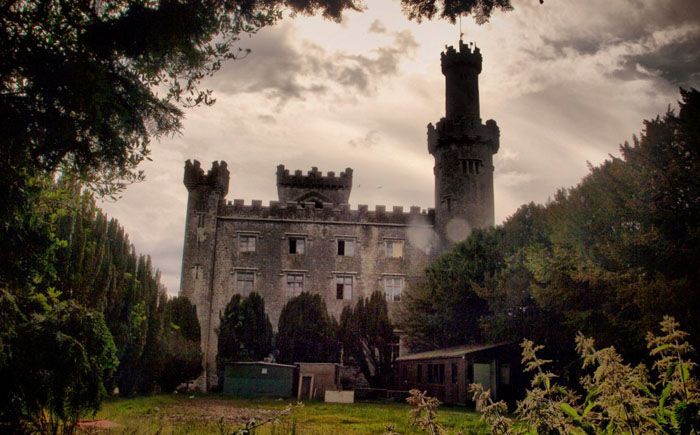 Найстрашніші місця в Європі: топ-10 містичних замків 