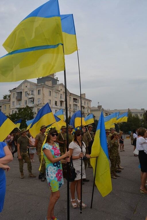 Прапори і патріотична хода: звільнений Краматорськ відсвяткував День Незалежності