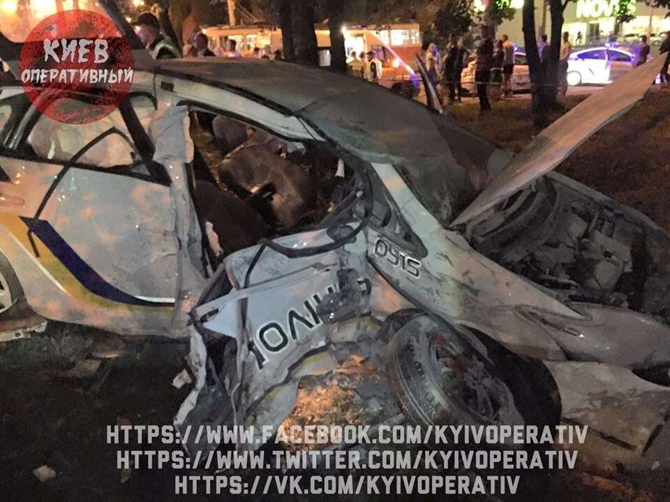 В Киеве произошло серьезное ДТП с патрульной полицией: есть пострадавшие