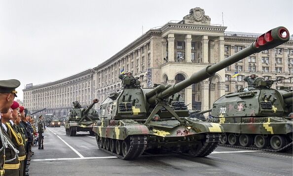 Армия, которой стоит гордиться: патриотичный фоторепортаж с парада на День Независимости