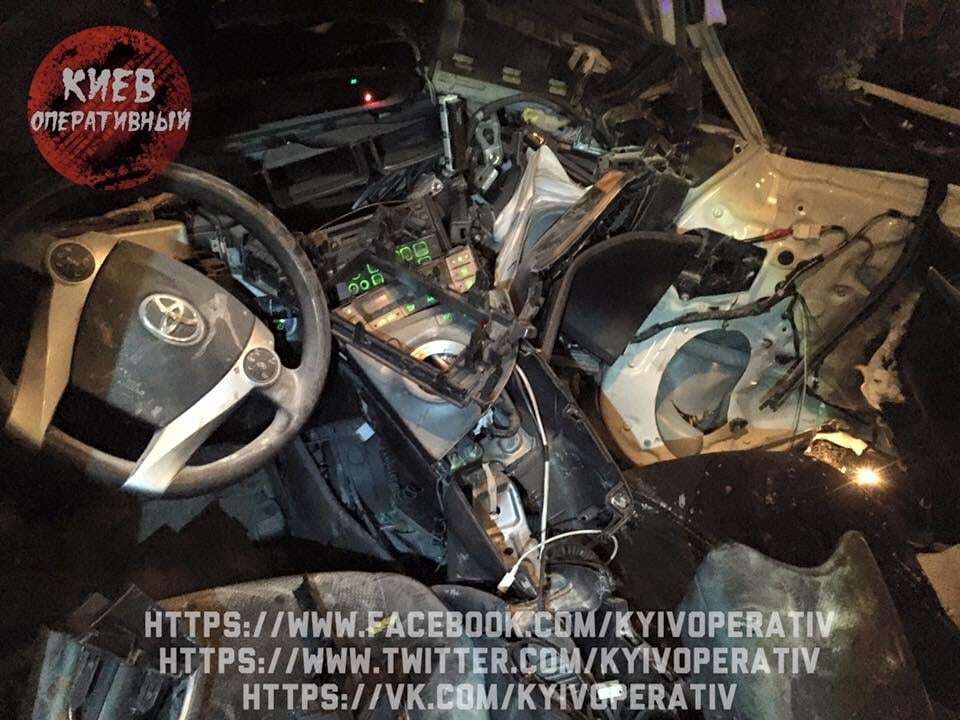В Киеве произошло серьезное ДТП с патрульной полицией: есть пострадавшие. Опубликованы фото