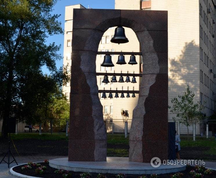 В киевском парке установили музыкальный монумент: опубликованы фото