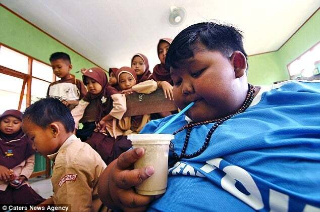 Самый толстый мальчик в мире похудел ради учебы в школе: шокирующие фото