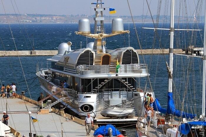 СМИ нашли шикарную яхту Березовского в Одессе