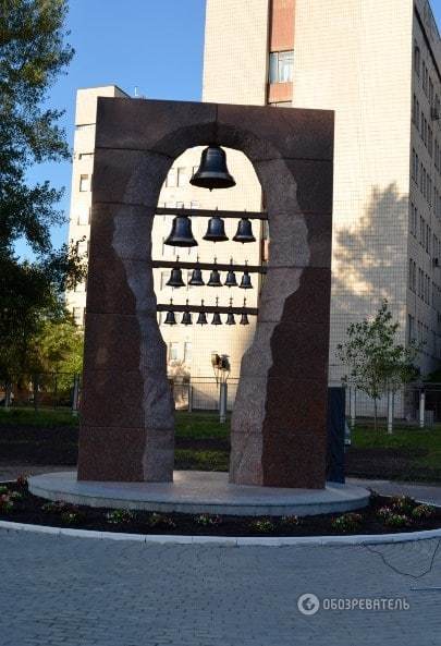 В киевском парке установили музыкальный монумент: опубликованы фото