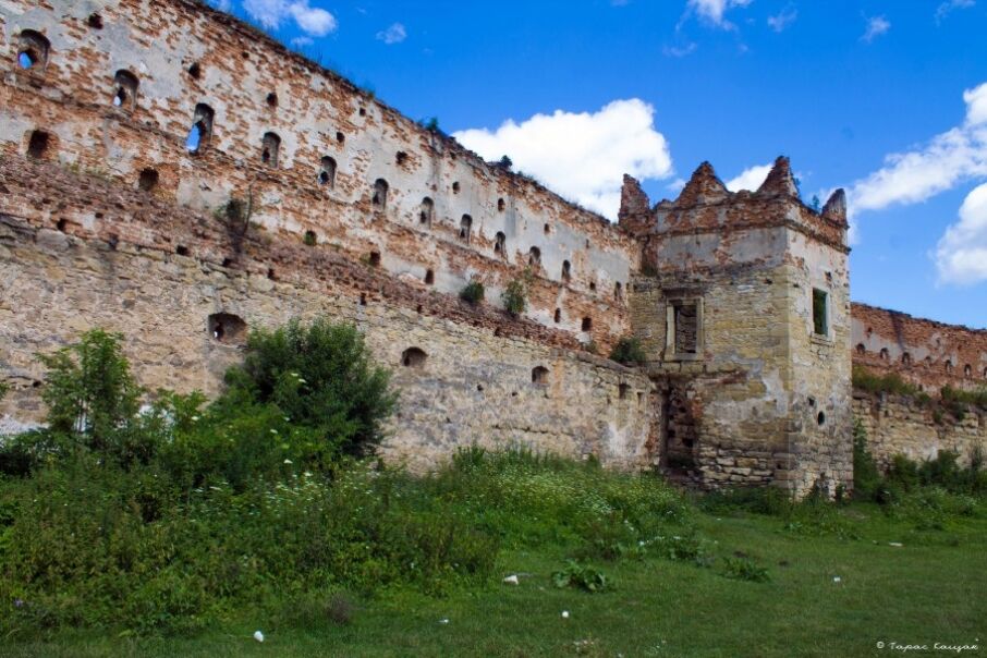 Незвідана Україна: топ-5 замків Львівщини, які не показують туристам