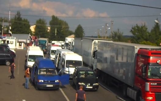 После месячного перерыва: на границе с Польшей образовались огромные пробки. Опубликованы фото
