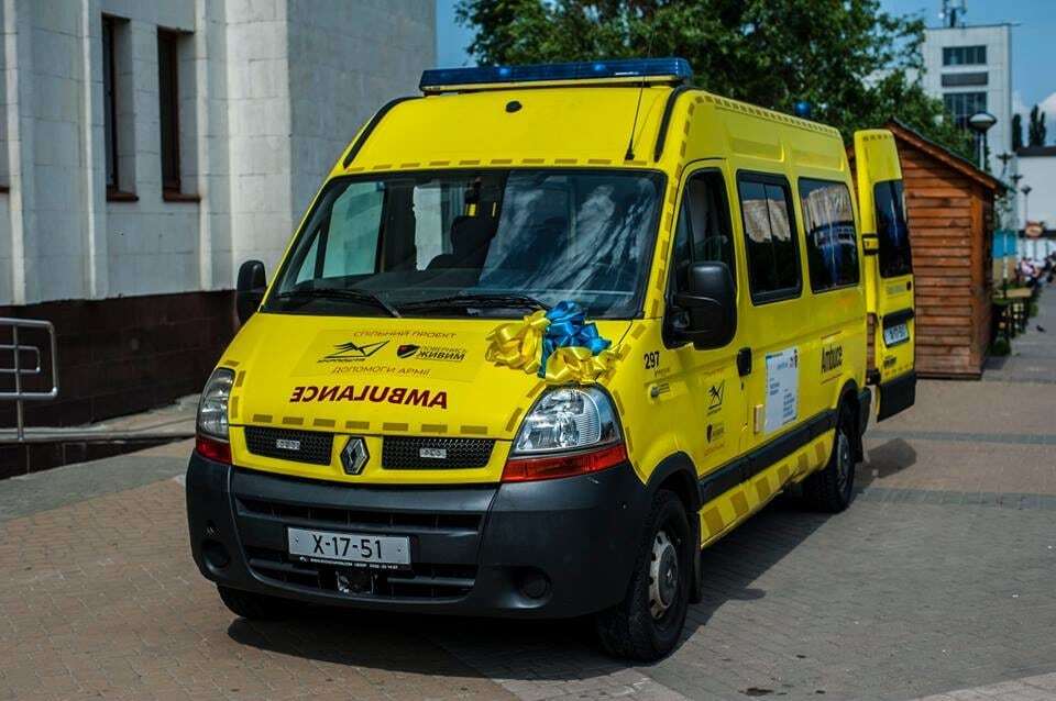 За місяць реанімобіль, гроші на який збирали всією Україною, врятував життя двох бійців АТО