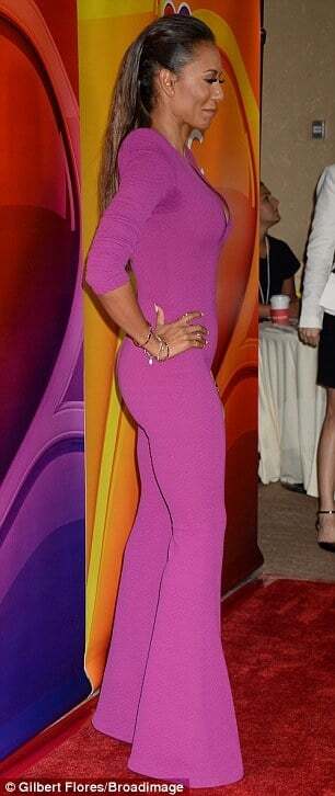 Похудевшая экс-перчинка похвасталась фигурой в облегающем комбинезоне