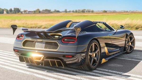 В золоте и бриллиантах: Koenigsegg подготовил спецверсию суперкара Agera RS. Фото
