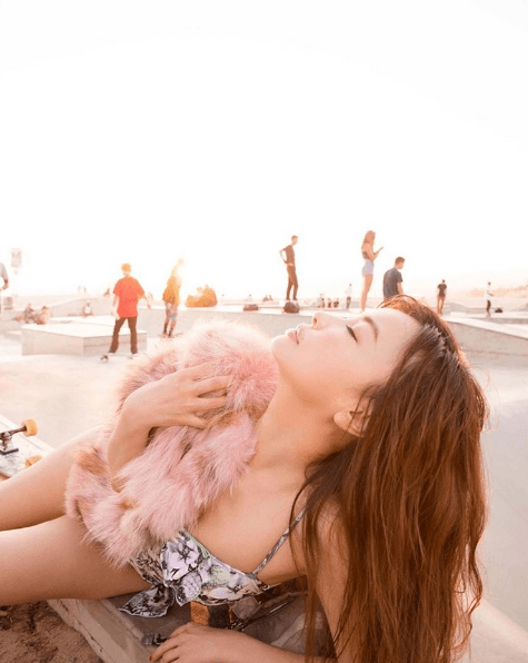 Угадай возраст: японская модель удивила соцсети юным видом