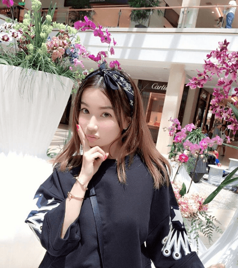 Угадай возраст: японская модель удивила соцсети юным видом