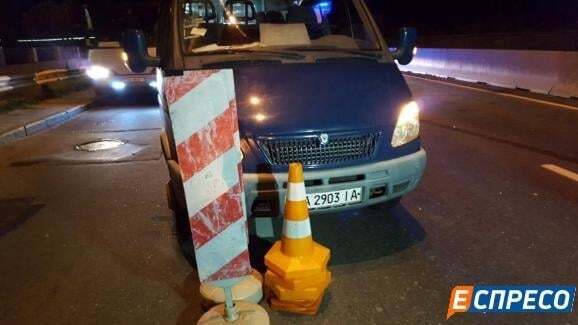 У Києві п'яний водій вантажівки на смерть збив дорожнього робітника