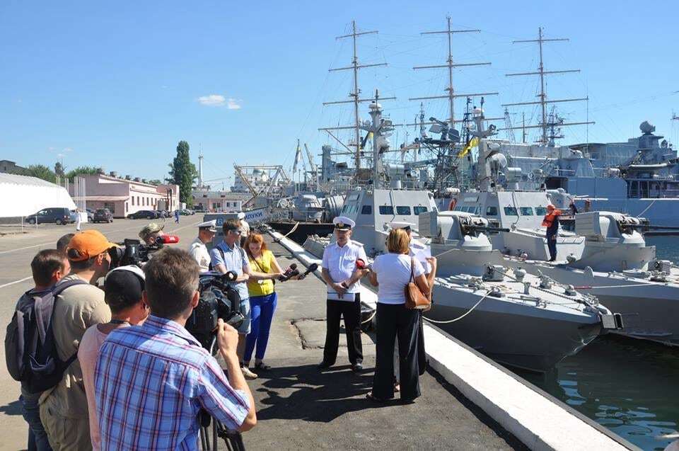 Підкорювачі стихій: у мережі з'явилися кадри випробувань бронекатерів в Одесі